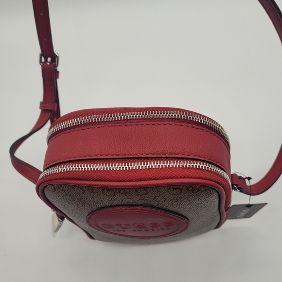 New Guess Crossbody Shoulder Handbag​​​ - Picture 6 of 10